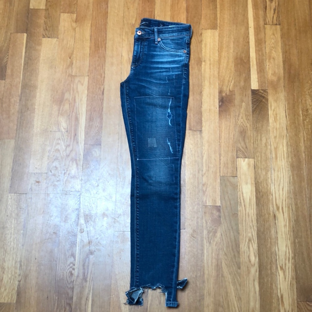 Lucky brand distressed jeans